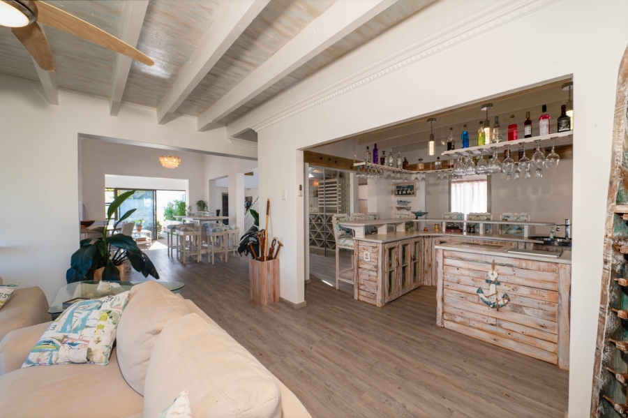 4 Bedroom Property for Sale in Outeniqua Strand Western Cape